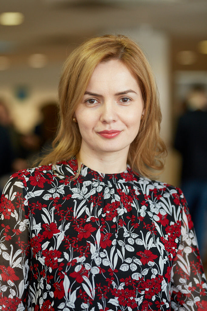 The Woman Magazine - Mihaela Gaciu - Caracteristic 3