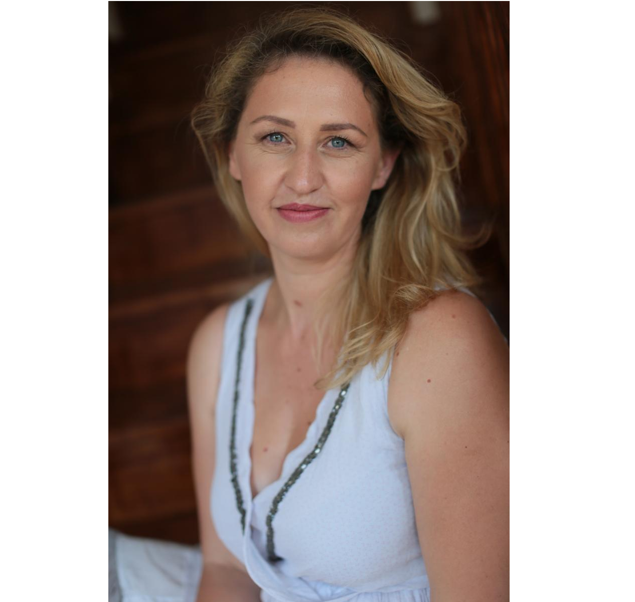 The-Woman-Magazine-Domnica-Petrovai