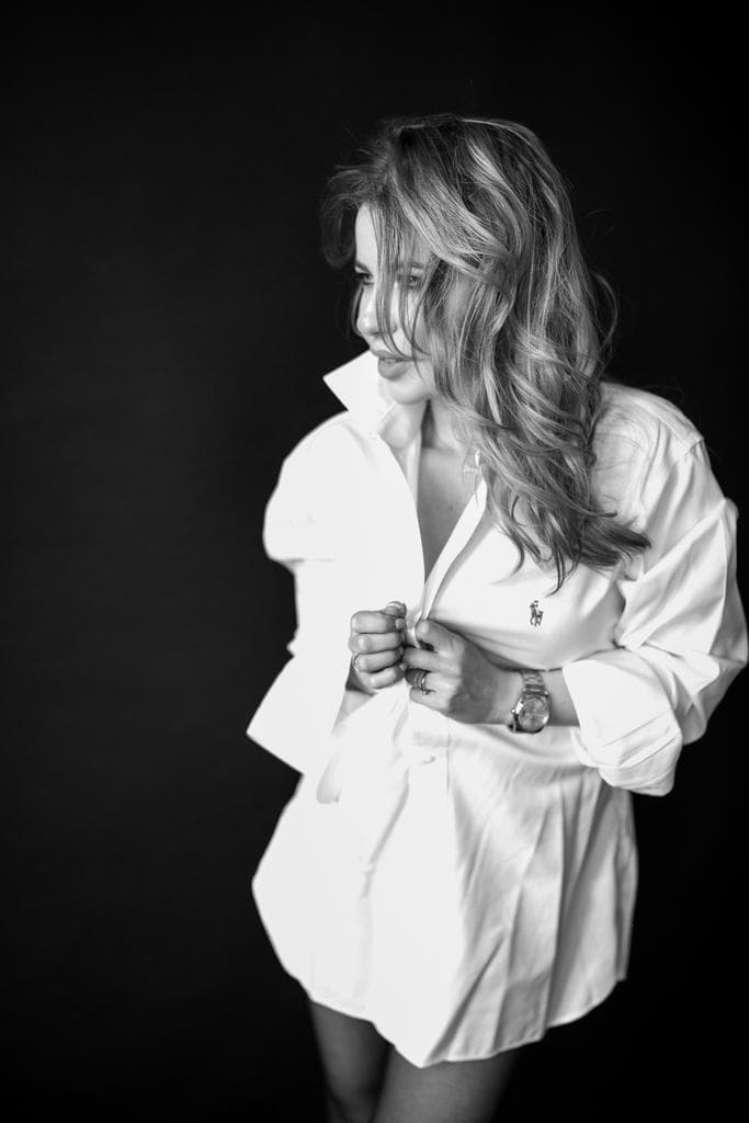 Izabela Corina Juncu, Fondator Notorious Stories x The Woman (2)