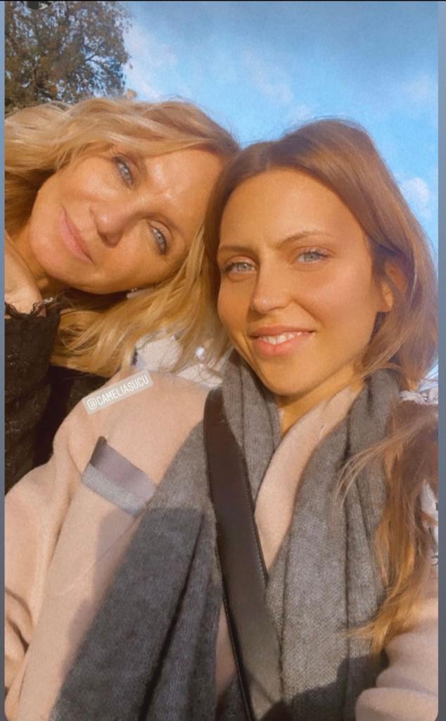 Camelia și Cristina